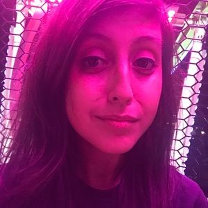 Meet your Posher, Dakota